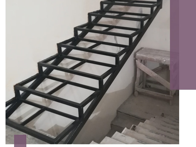 Демонтаж лестниц на металлокаркасе в Томске: быстрый вывоз и разбор