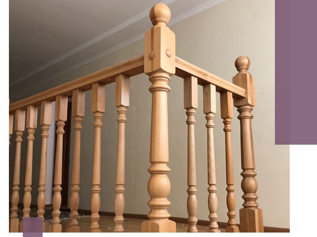 Деревянные перила на заказ в Томске: монтаж и изготовление