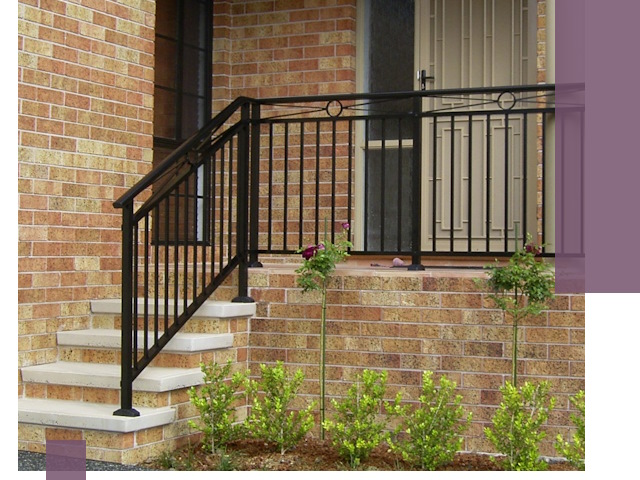 Уличные перила из металла под ключ в Томске