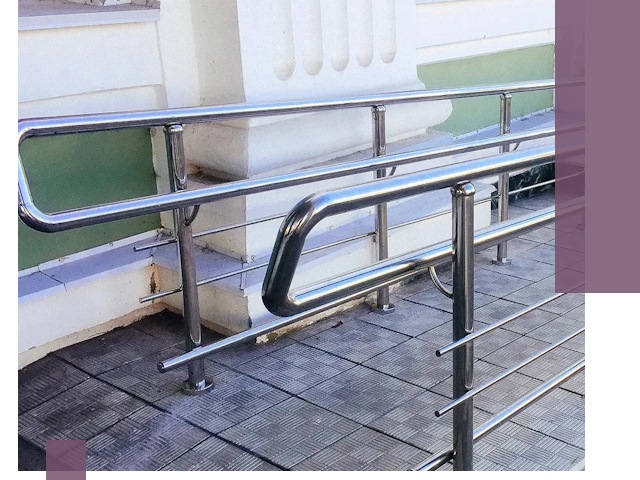 Ограждения пандусов из металла и нержавейки в Томске