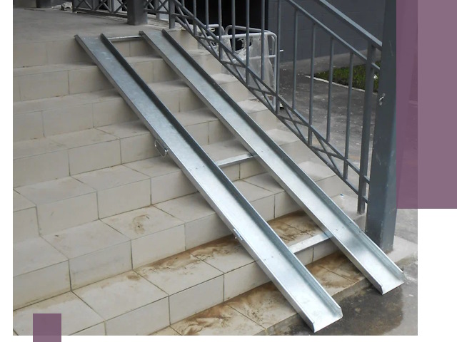 Пандусы для детских колясок в Томске: изготовление и монтаж