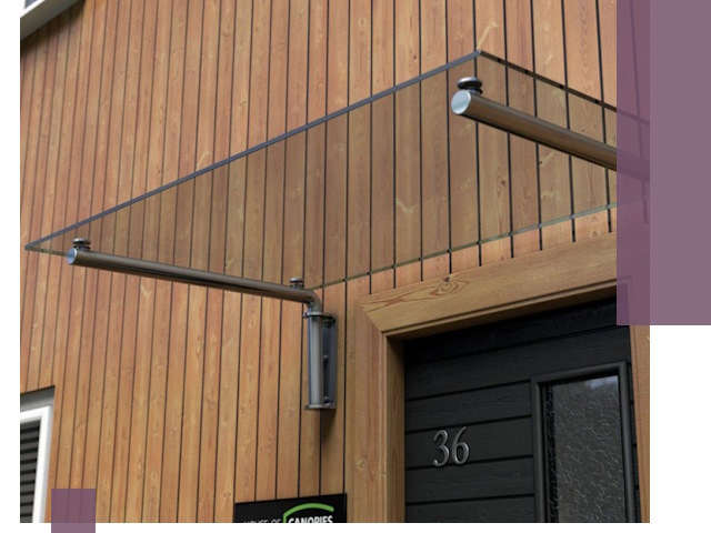 Стеклянные козырьки на входы и фасады в Томске