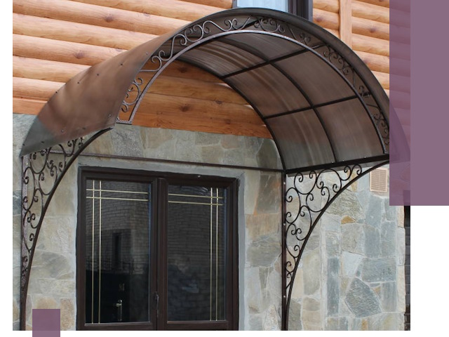 Арочные козырьки под ключ в Томске: изготовление и монтаж