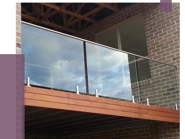 Стеклянные парапеты на крыше и террасе в Томске от 12293 руб. | ПРОЛЁТ-Тмс