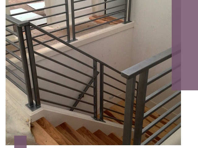 Изготовление поручней из металла и дерева в Томске